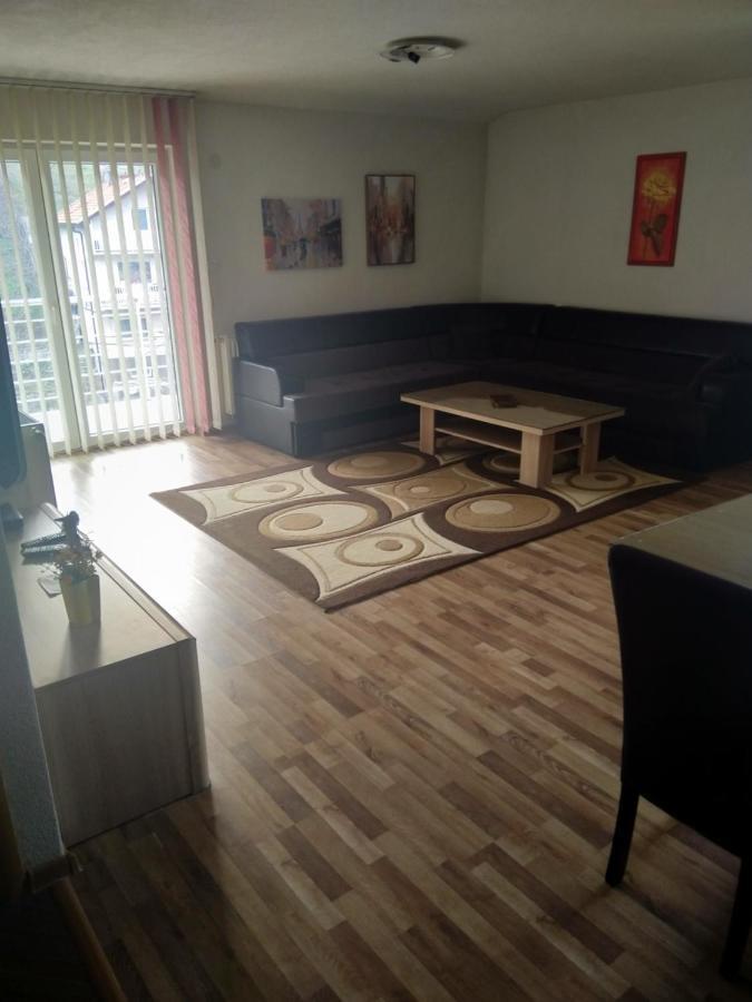 Apartman Royal Apartment Zenica Exterior foto